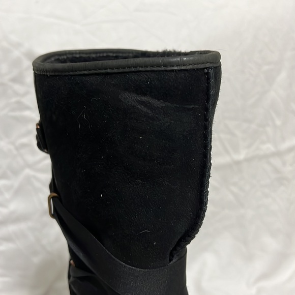 UGG 16 Inch Boot - Picture 8 of 9